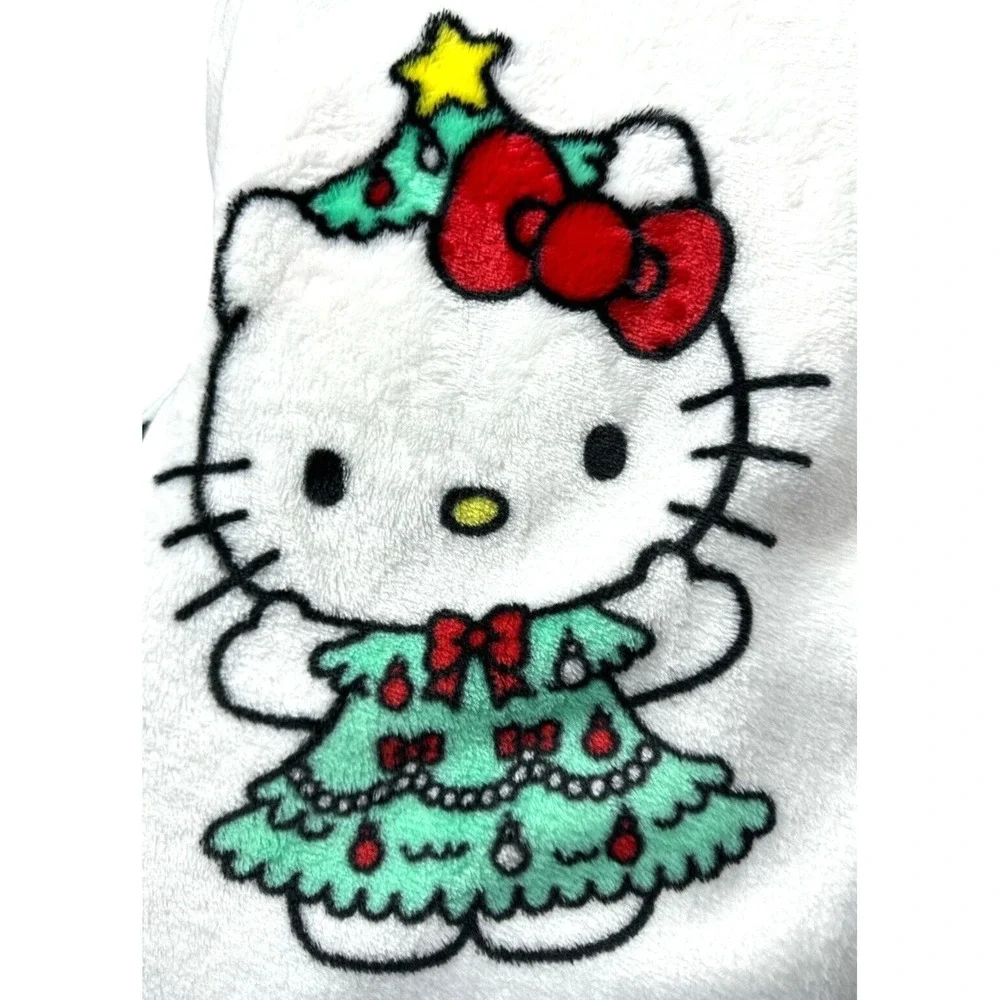 Festive Hello Kitty Christmas Blanket Set – Cozy Modern Holiday Duo